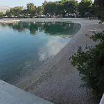 דירה Lidija
